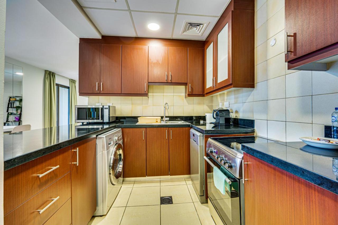 Big Apartment In Murjan, Jbr, Near The Beach ドバイ エクステリア 写真