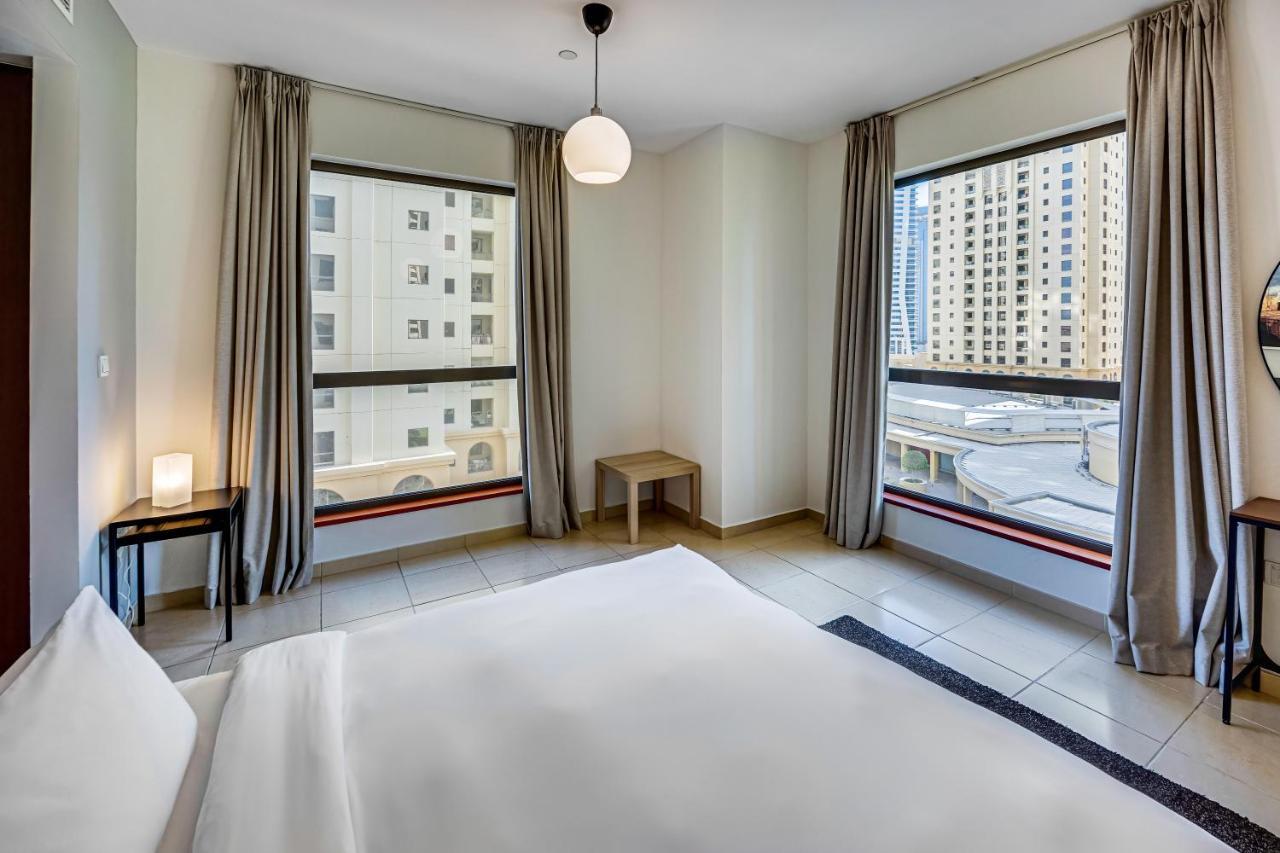 Big Apartment In Murjan, Jbr, Near The Beach ドバイ エクステリア 写真