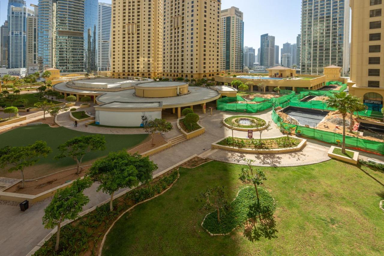 Big Apartment In Murjan, Jbr, Near The Beach ドバイ エクステリア 写真